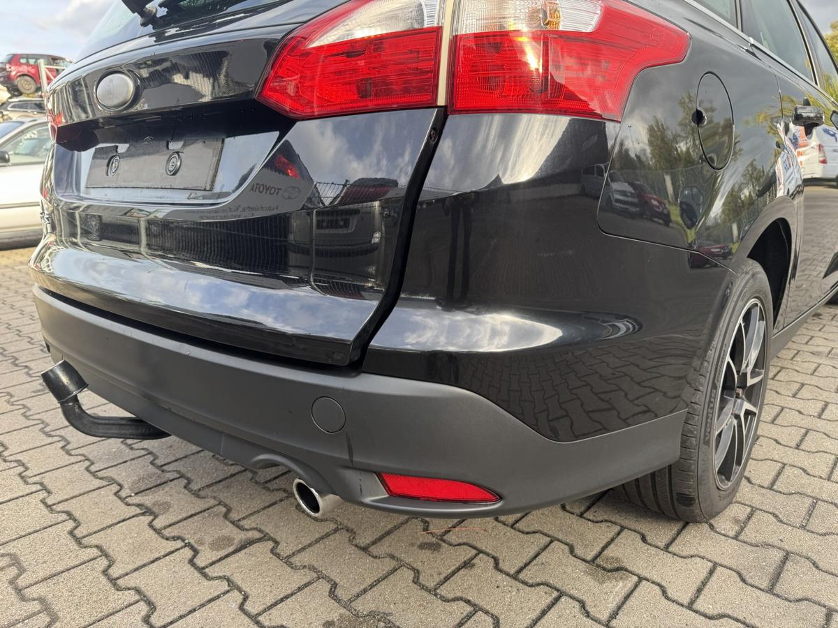 Ford Focus 3 original Sto&szlig;stange Stossf&auml;nger hinten Kombi Panther Schwarz Bj.2011